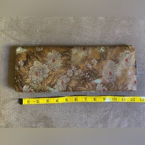 MONDAINE Clutch Vintage 1950s Floral Pattern